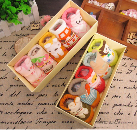 Christmas Gift Box Set For Newborn (5-Non-slip Sock)